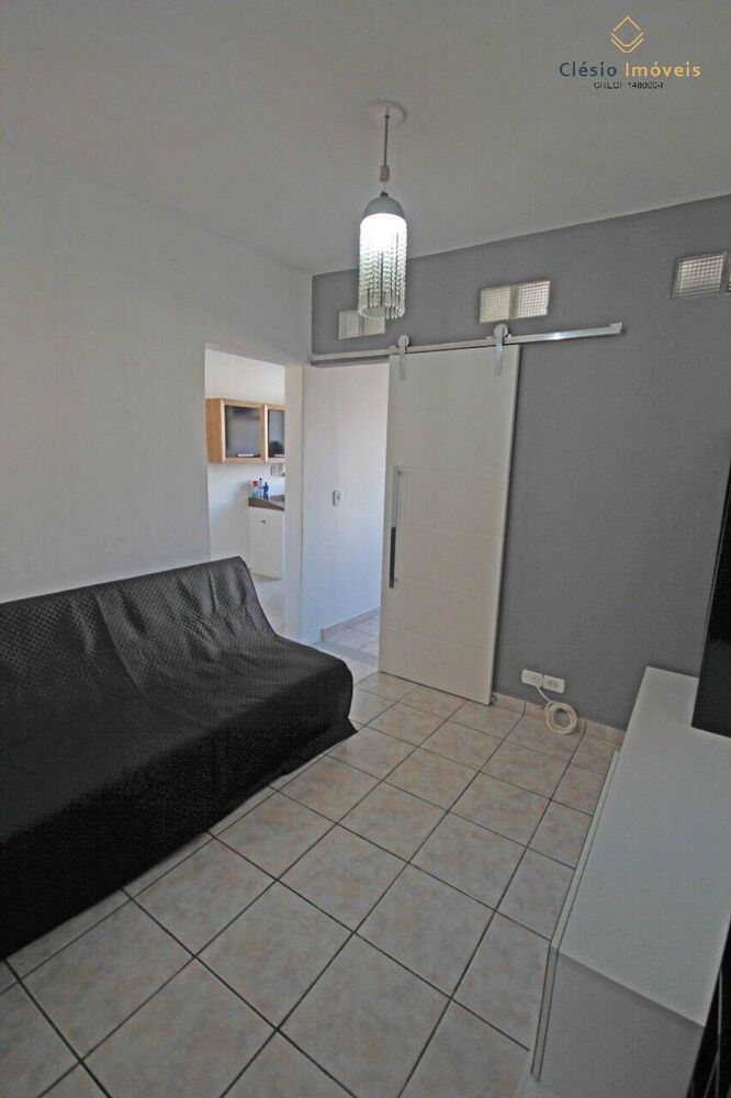 Apartamento à venda com 1 quarto, 50m² - Foto 2