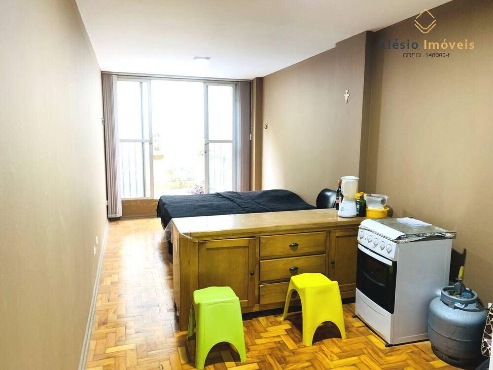 Apartamento à venda com 1 quarto, 40m² - Foto 1
