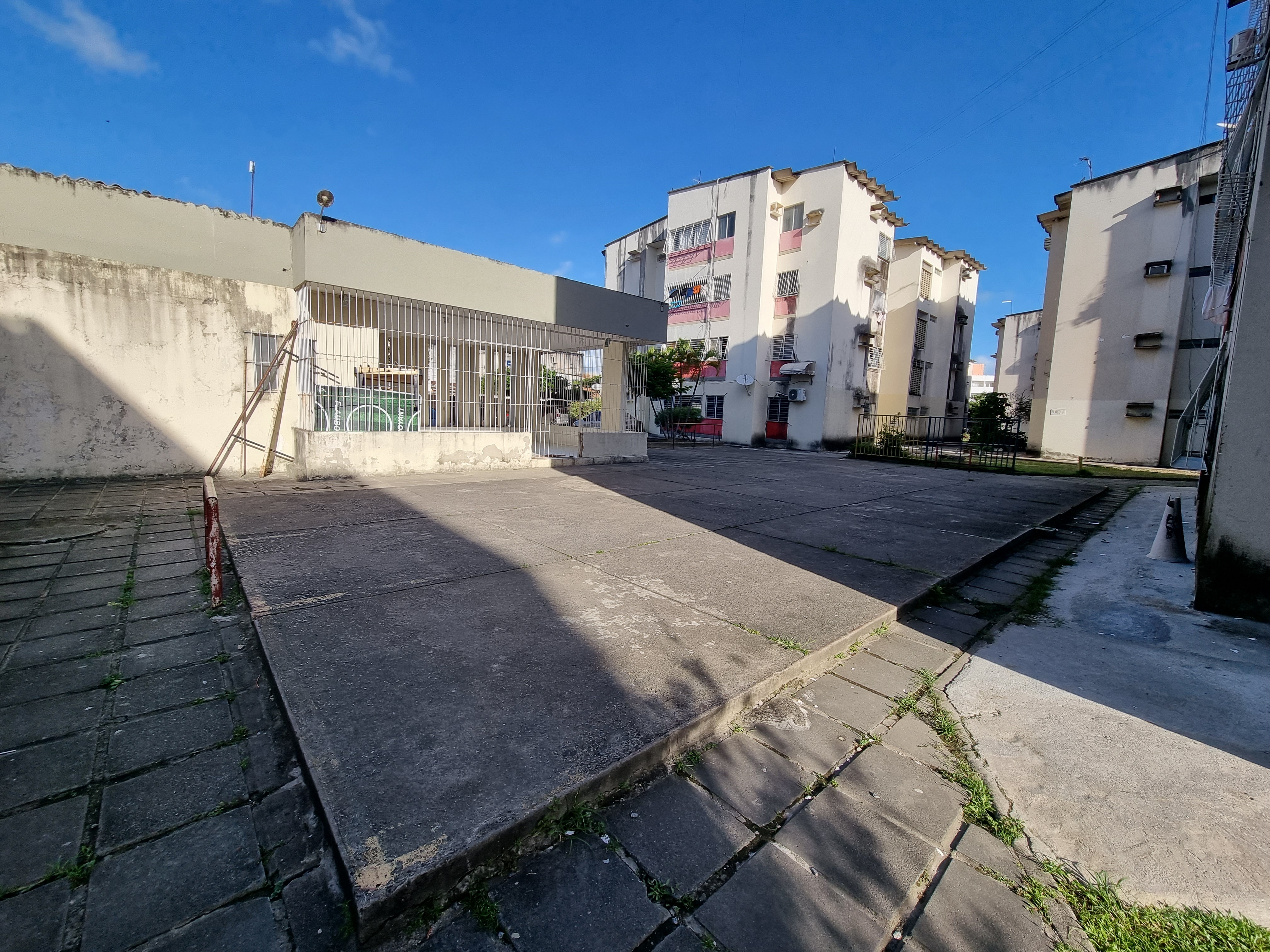 Apartamento à venda com 2 quartos, 69m² - Foto 20