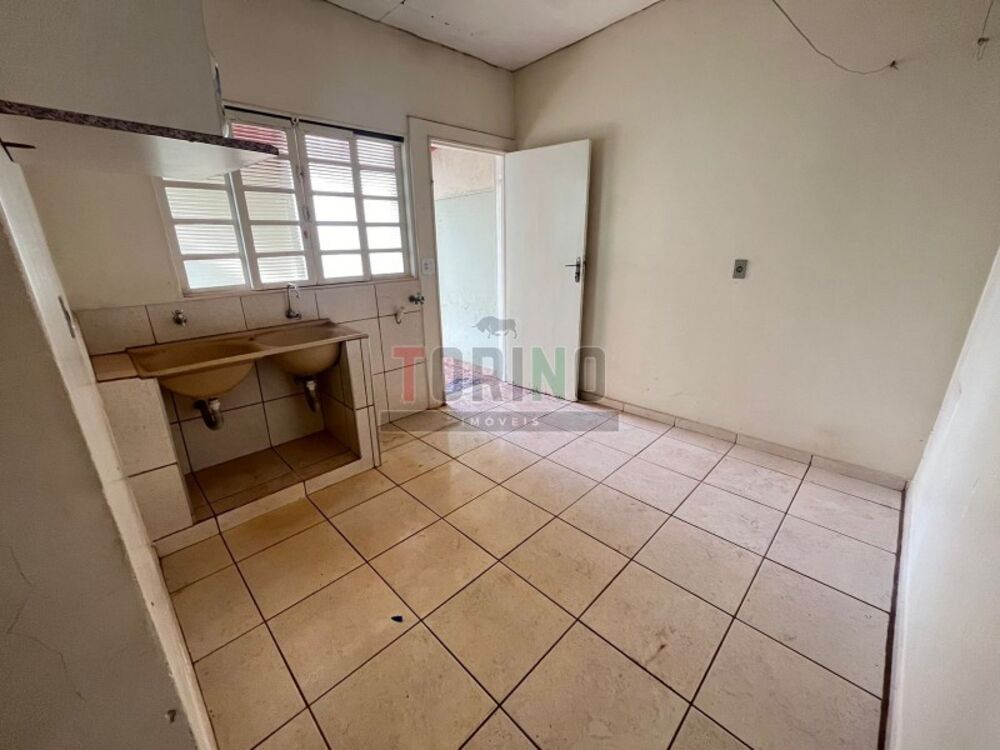 Casa, 4 quartos, 173 m² - Foto 3