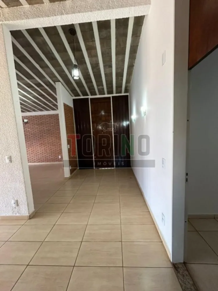 Casa, 6 quartos, 328 m² - Foto 3