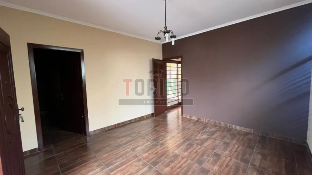 Casa, 3 quartos, 272 m² - Foto 1
