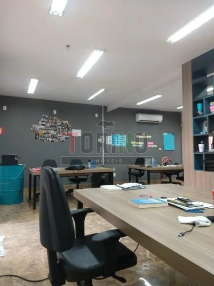 Casa, 5 quartos, 295 m² - Foto 3