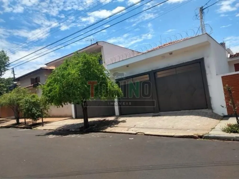 Casa, 5 quartos, 295 m² - Foto 1