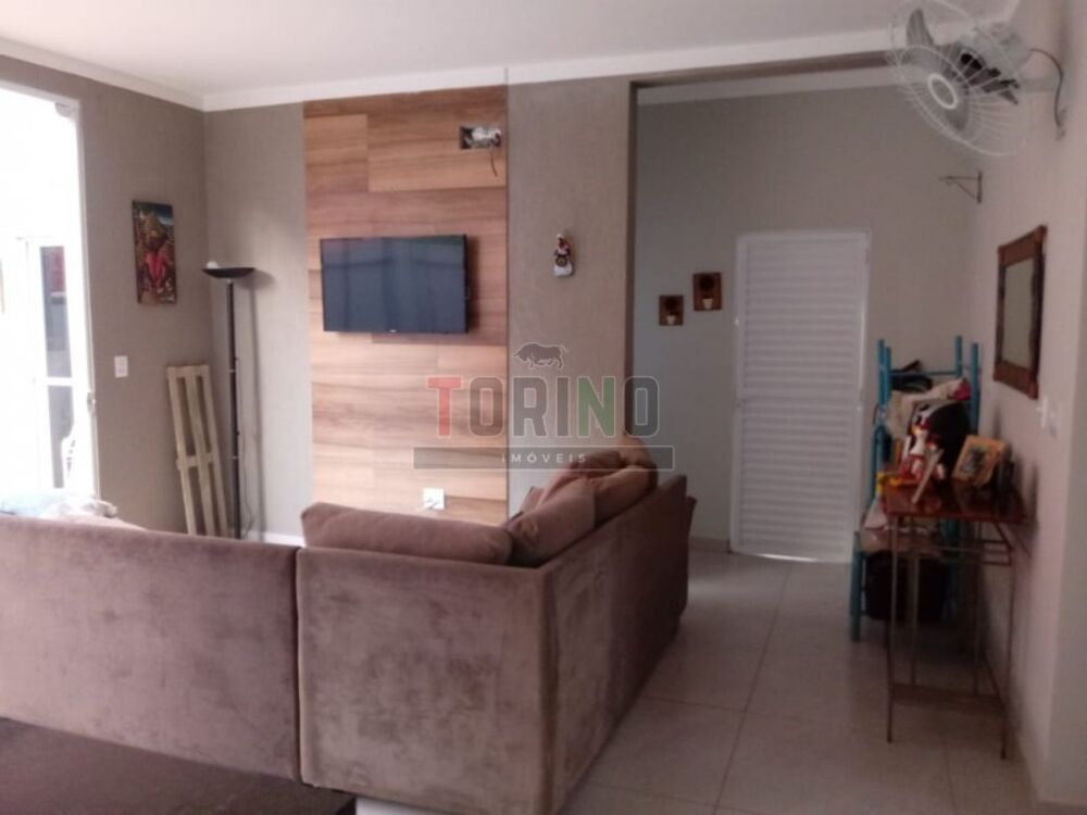 Casa, 4 quartos, 204 m² - Foto 1