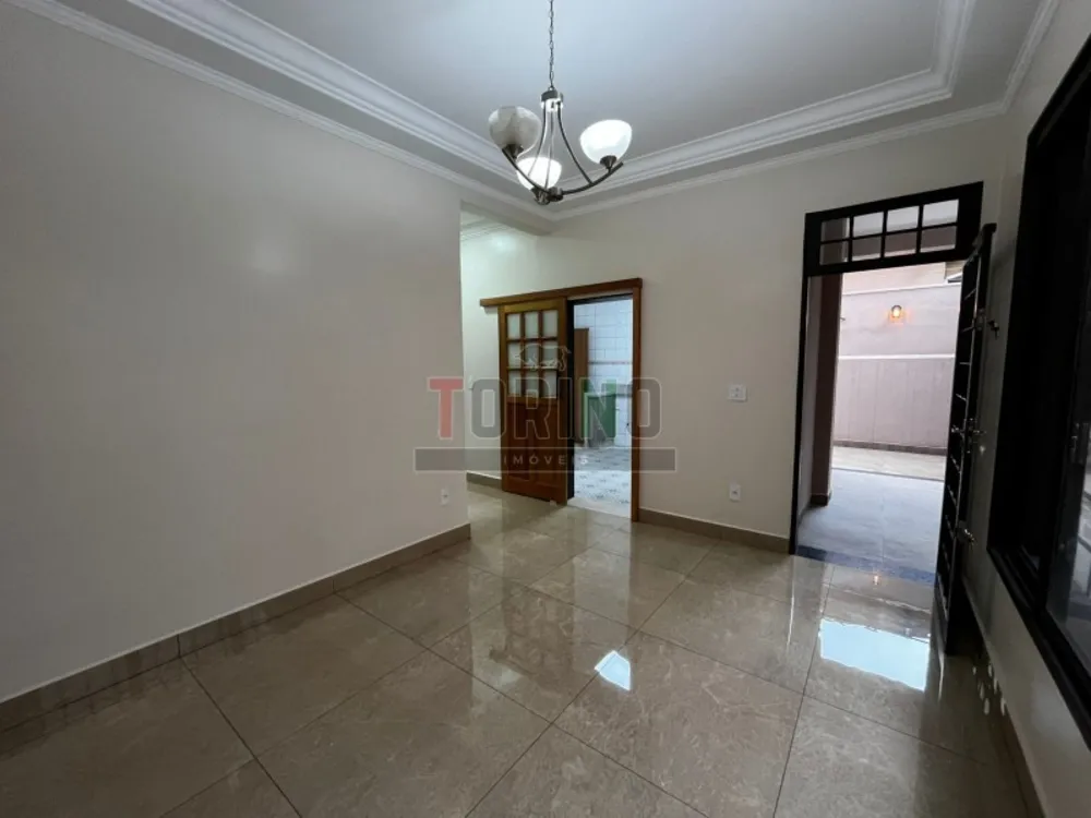 Casa, 3 quartos, 249 m² - Foto 8