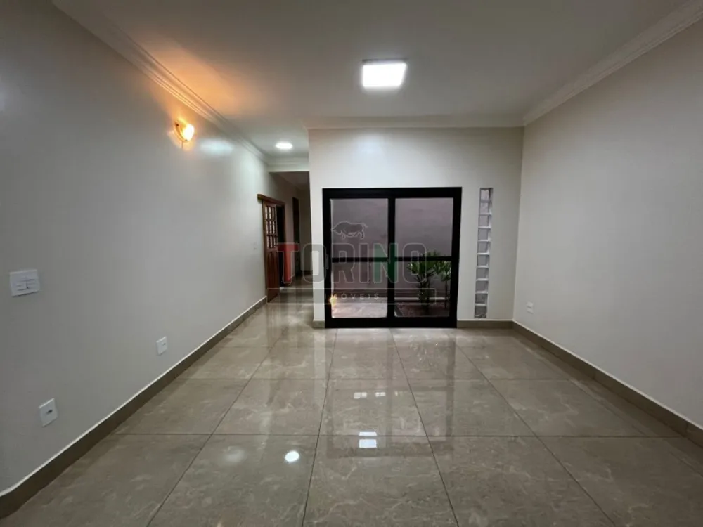 Casa, 3 quartos, 249 m² - Foto 4