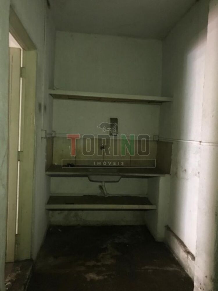 Prédio Inteiro para alugar, 130m² - Foto 2