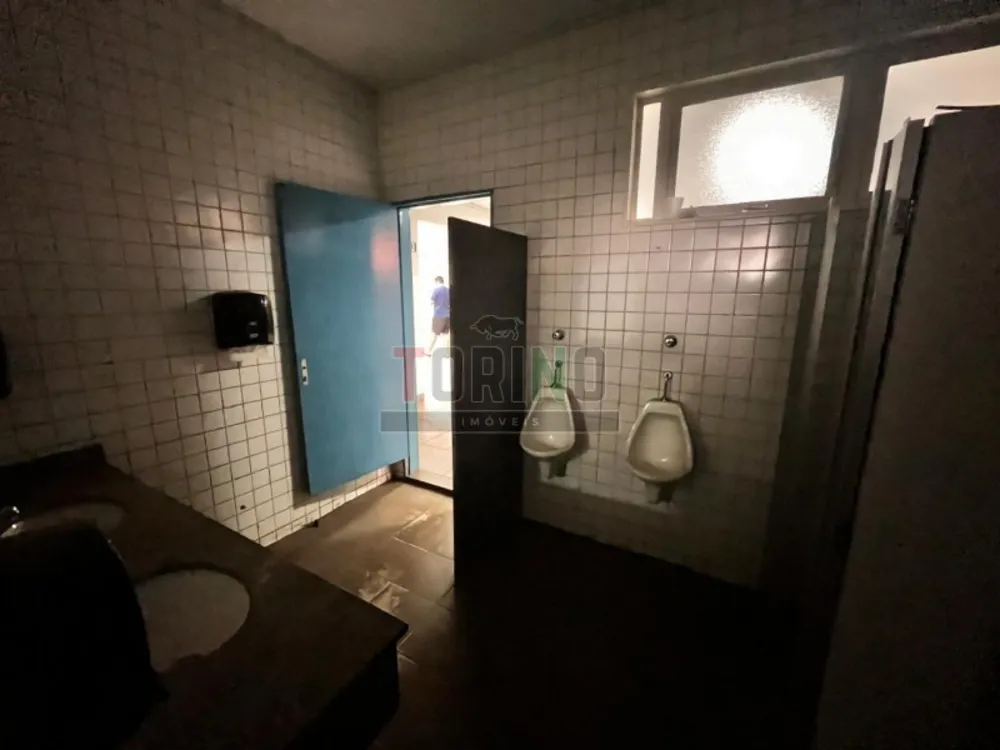 Prédio Inteiro, 1700 m² - Foto 1