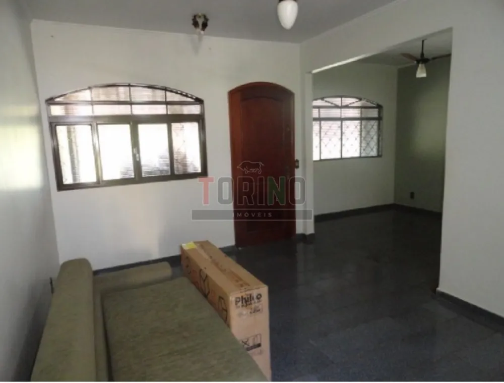 Casa, 4 quartos, 152 m² - Foto 1