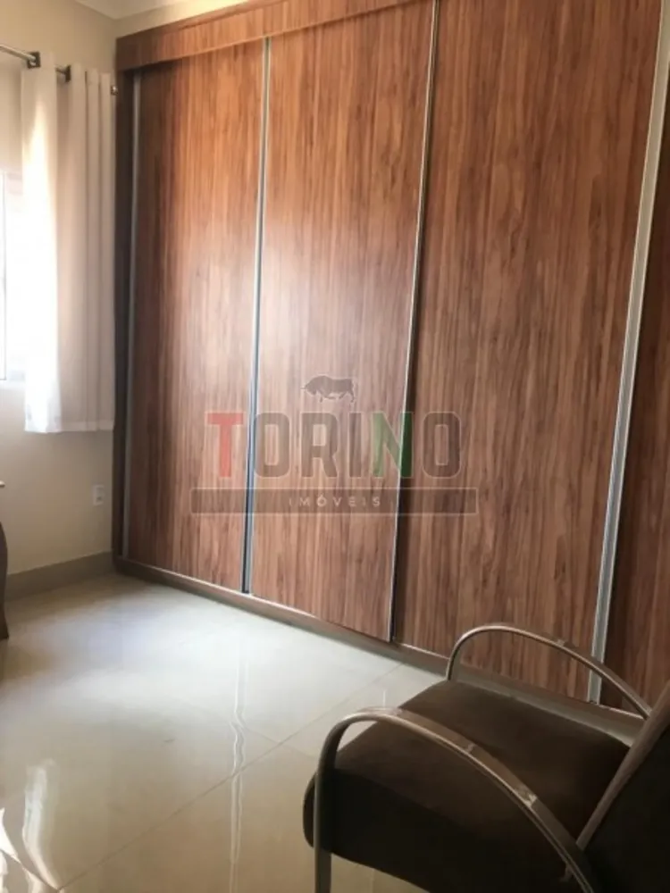 Casa, 3 quartos, 253 m² - Foto 6