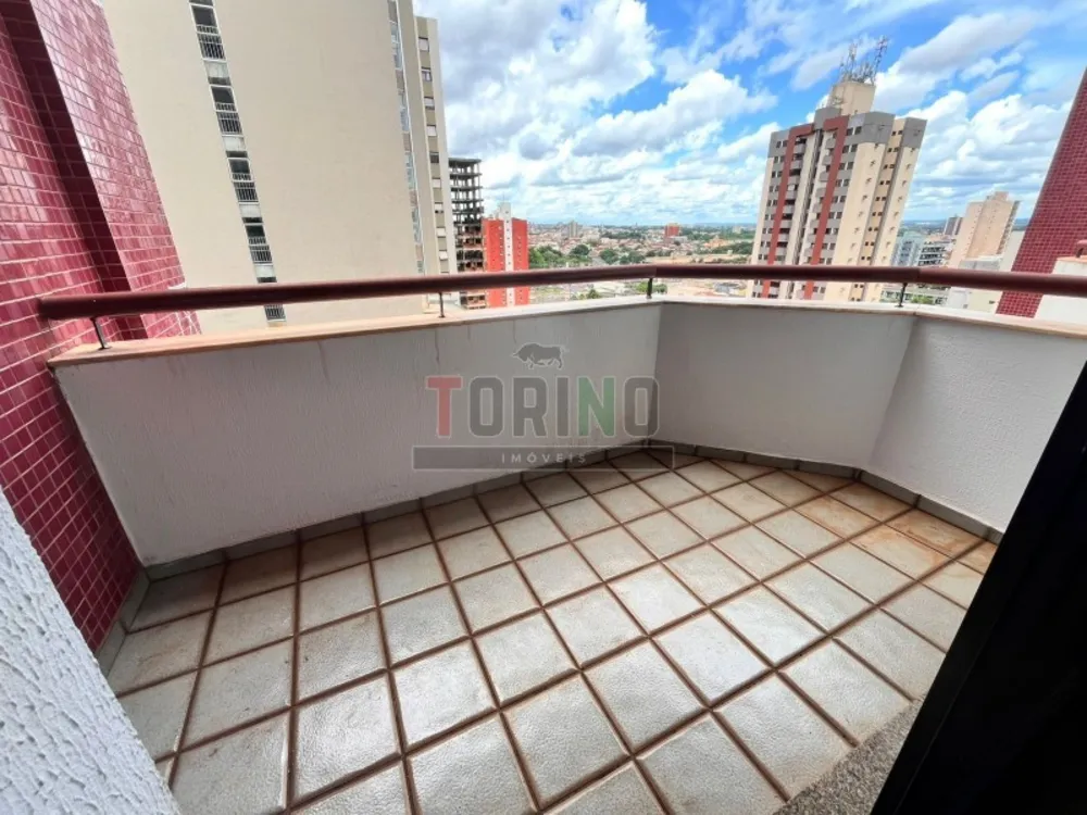 Apartamento, 3 quartos, 188 m² - Foto 2
