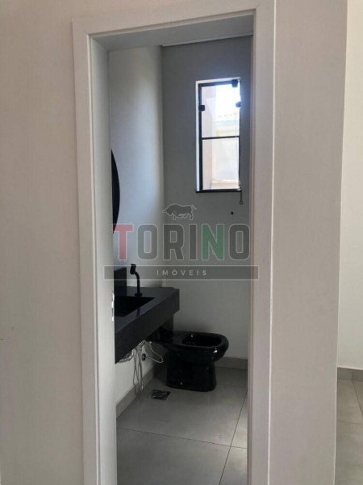 Casa, 3 quartos, 354 m² - Foto 1