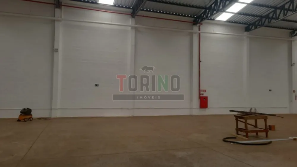 Depósito-Galpão, 1000 m² - Foto 1