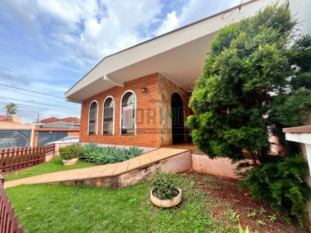 Casa, 3 quartos, 229 m² - Foto 1