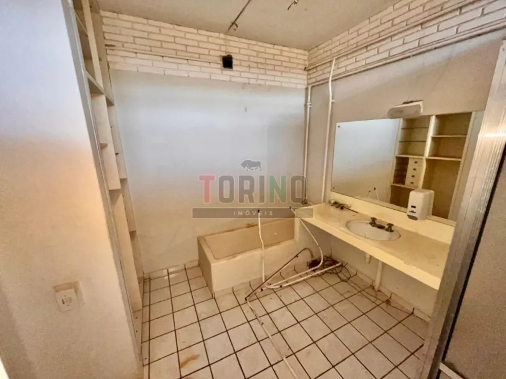 Casa, 6 quartos, 730 m² - Foto 2