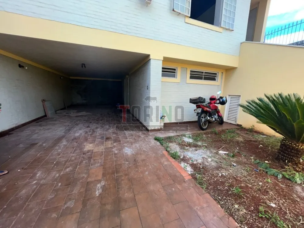 Casa, 4 quartos, 270 m² - Foto 1