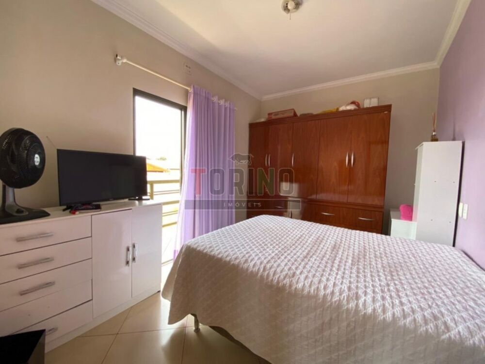 Casa, 3 quartos, 250 m² - Foto 4