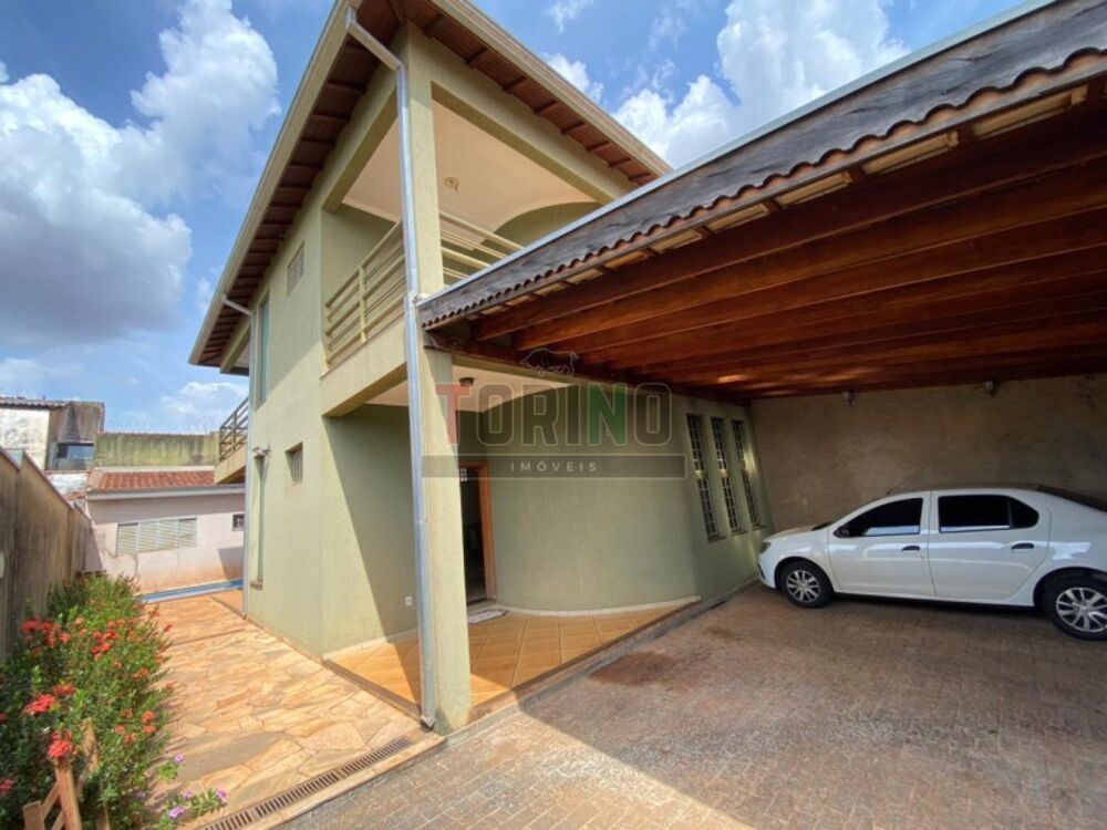Casa, 3 quartos, 250 m² - Foto 1