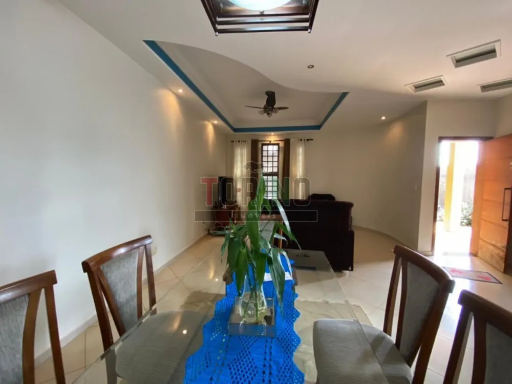 Casa, 3 quartos, 250 m² - Foto 8