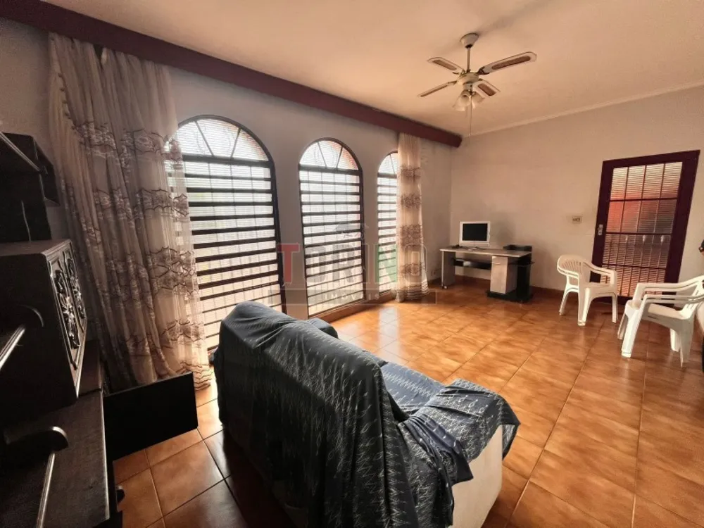 Casa, 5 quartos, 253 m² - Foto 4