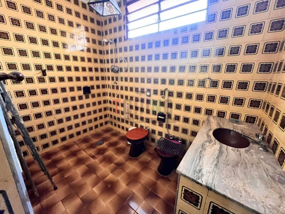 Casa, 5 quartos, 253 m² - Foto 3