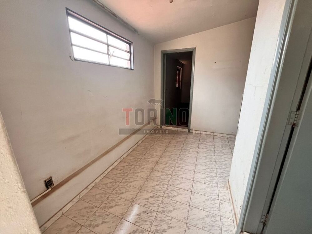 Casa, 5 quartos, 253 m² - Foto 4