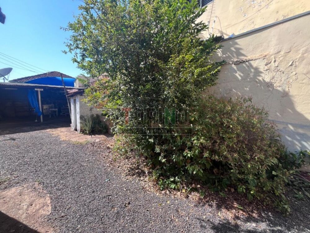 Prédio Inteiro para alugar, 143m² - Foto 2