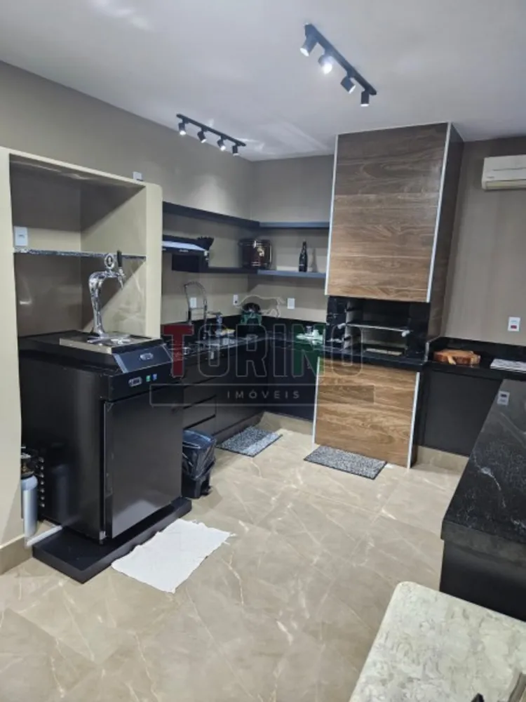 Casa, 3 quartos, 281 m² - Foto 10