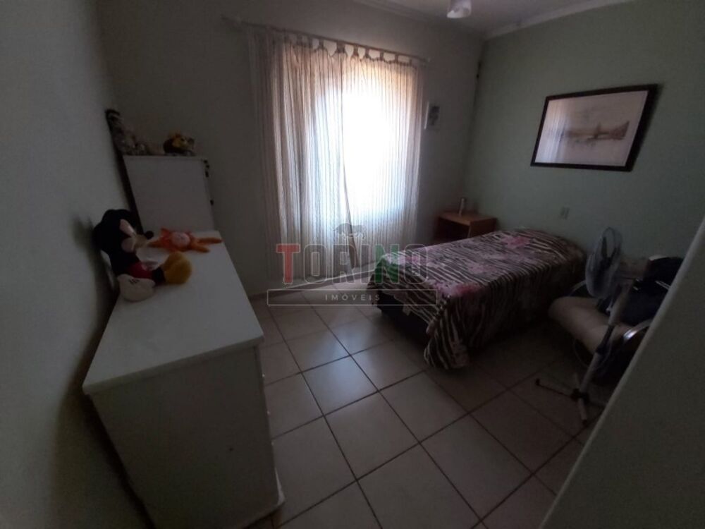Casa, 3 quartos, 147 m² - Foto 3