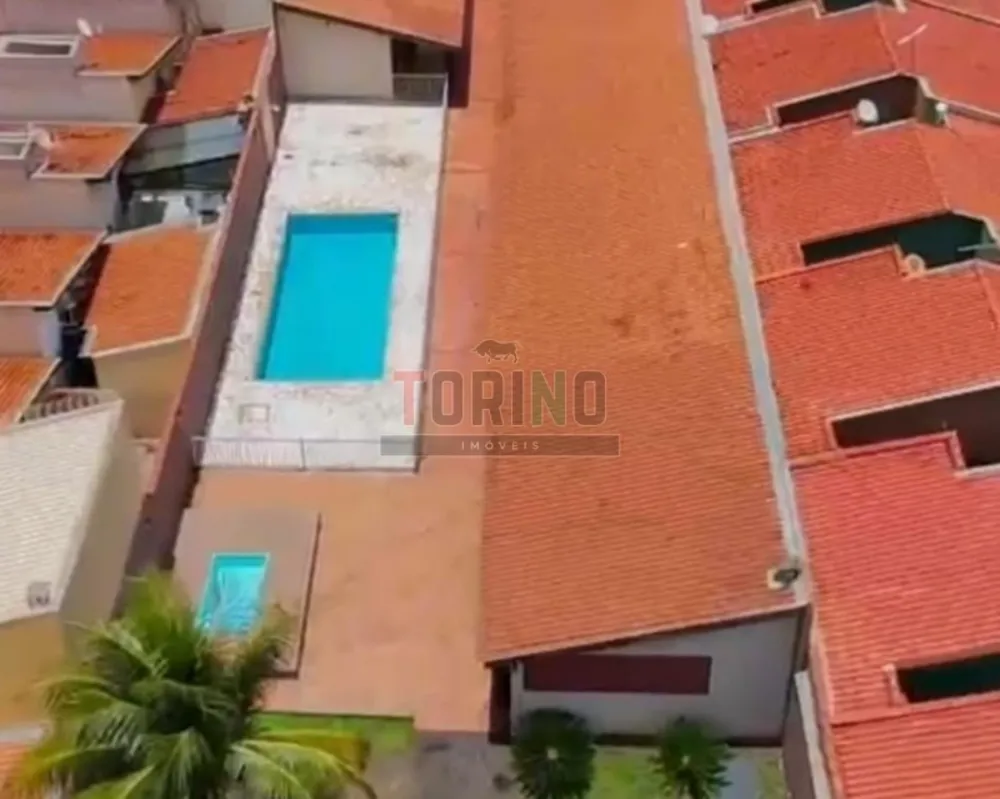 Chácara, 4 quartos, 1559 m² - Foto 1