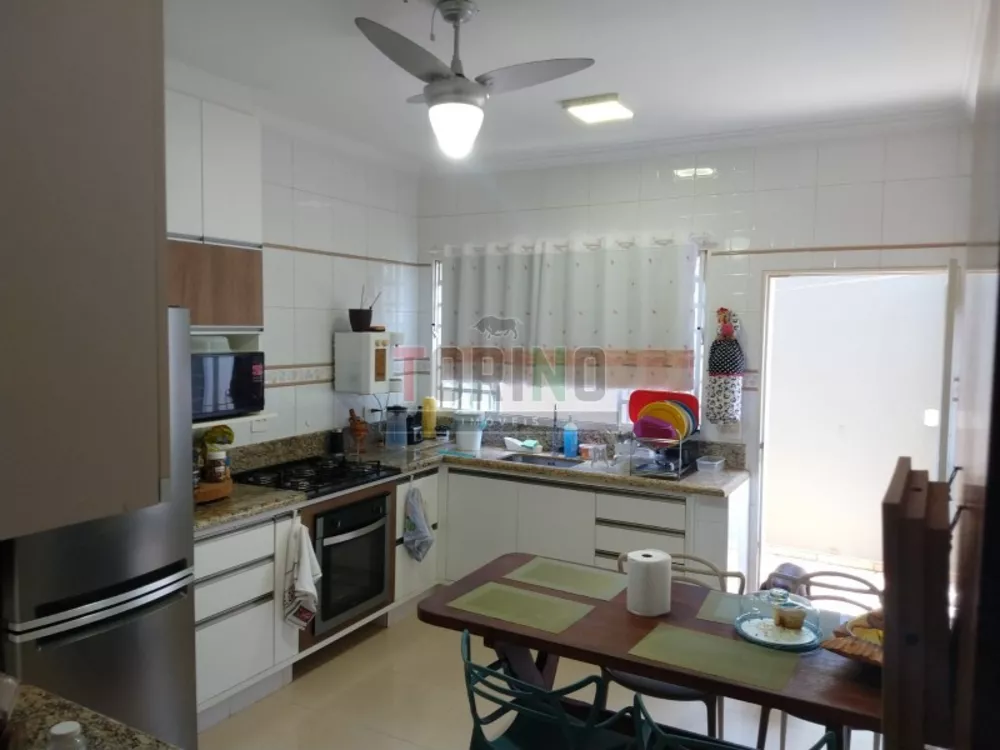 Casa, 4 quartos, 459 m² - Foto 4