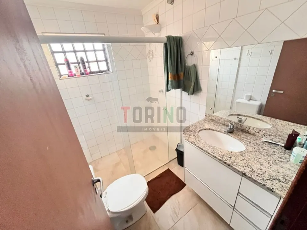 Casa, 3 quartos, 282 m² - Foto 4