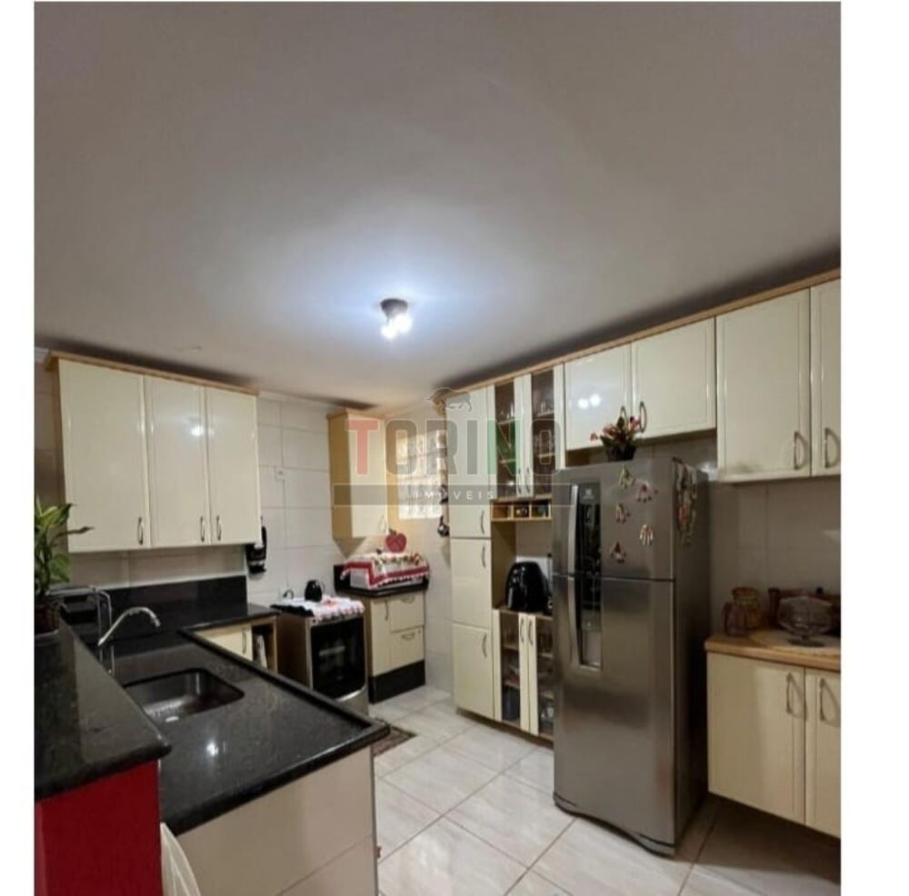 Casa, 3 quartos, 140 m² - Foto 1