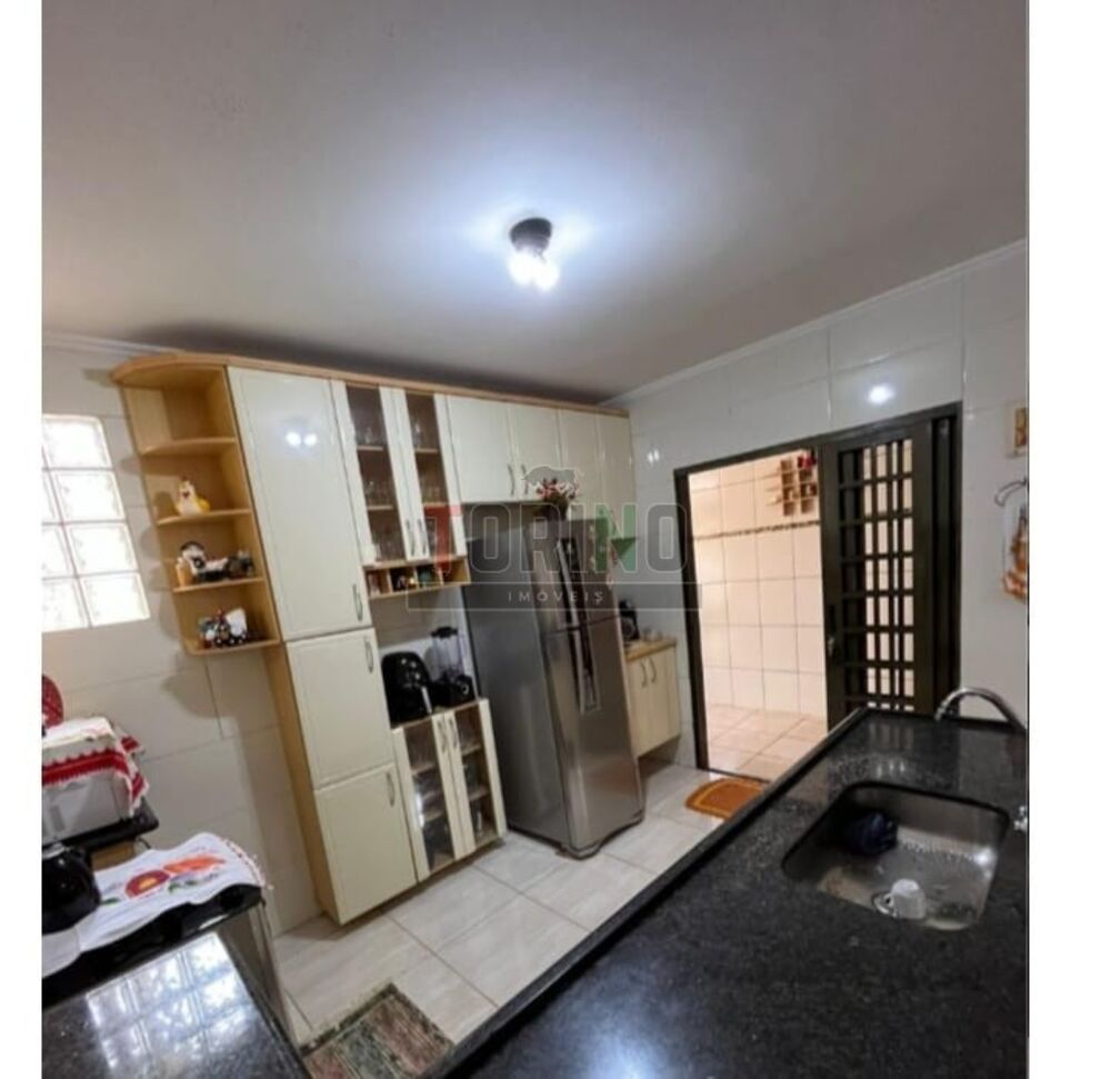 Casa, 3 quartos, 140 m² - Foto 2