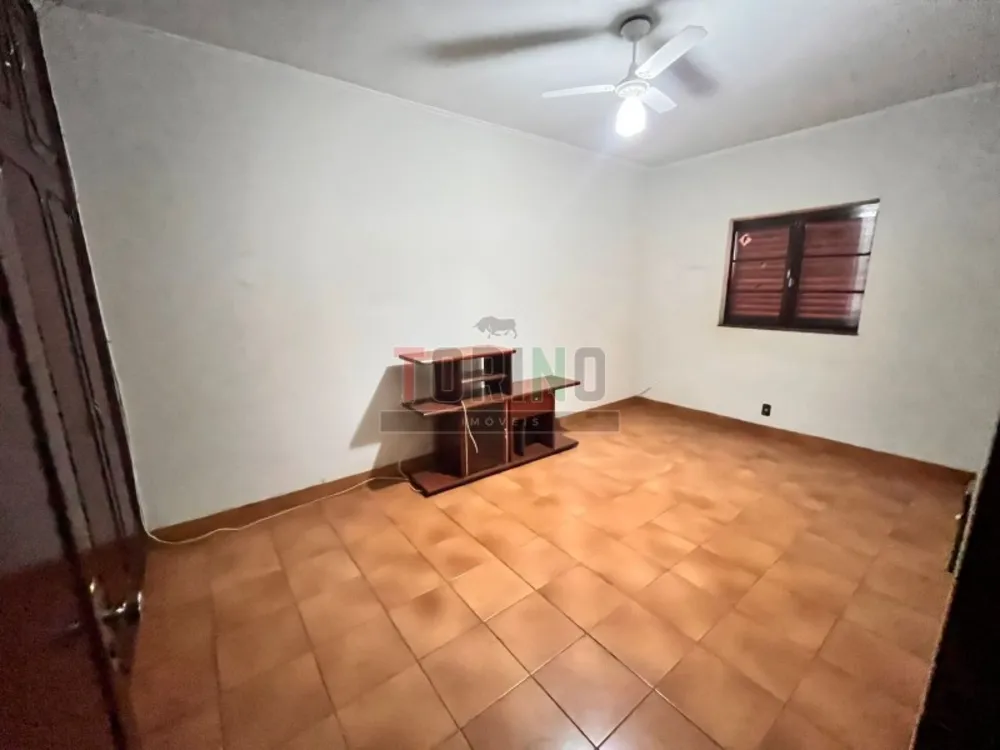 Casa, 3 quartos, 309 m² - Foto 3