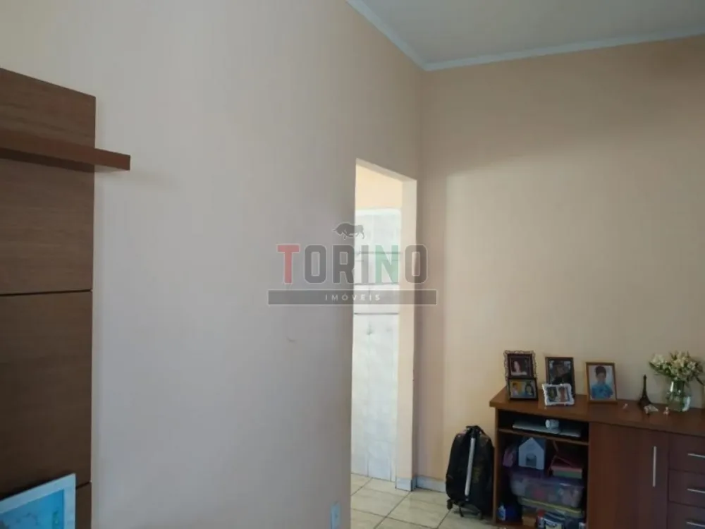 Casa, 4 quartos, 185 m² - Foto 1