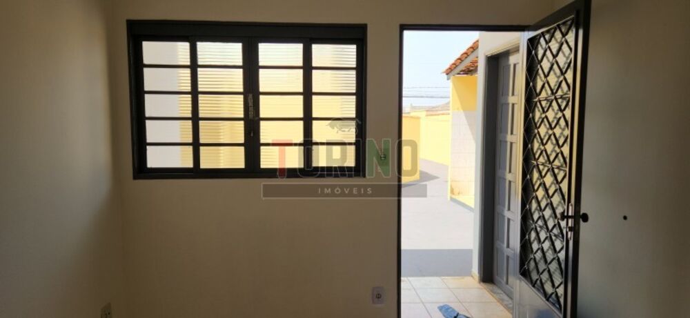 Casa, 4 quartos, 185 m² - Foto 1