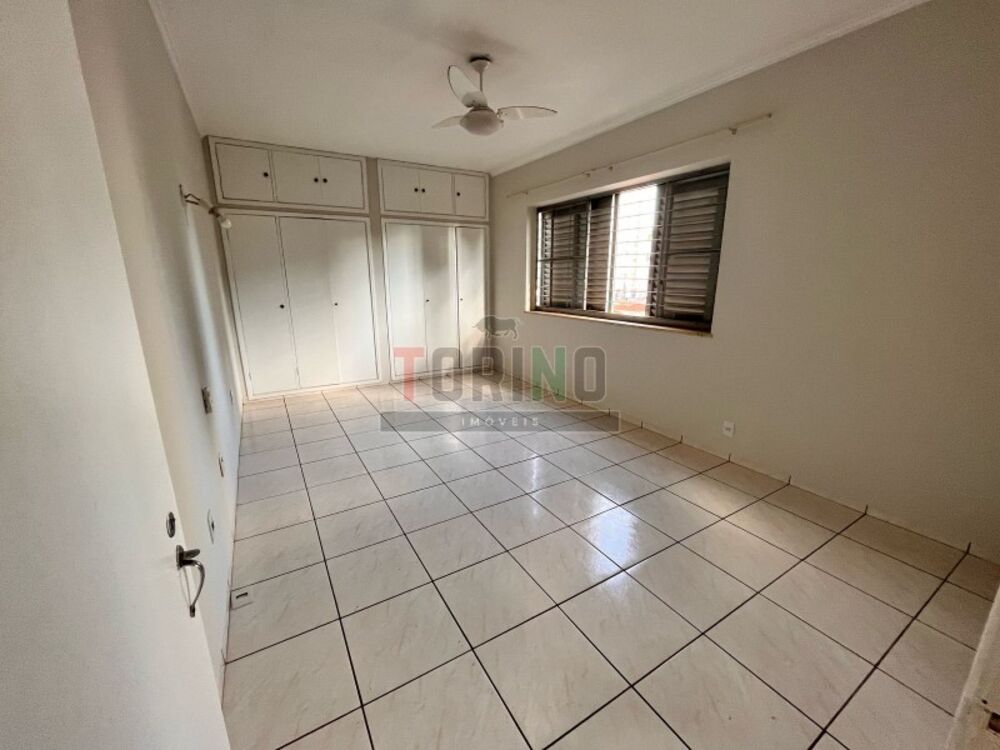 Apartamento, 3 quartos, 141 m² - Foto 2