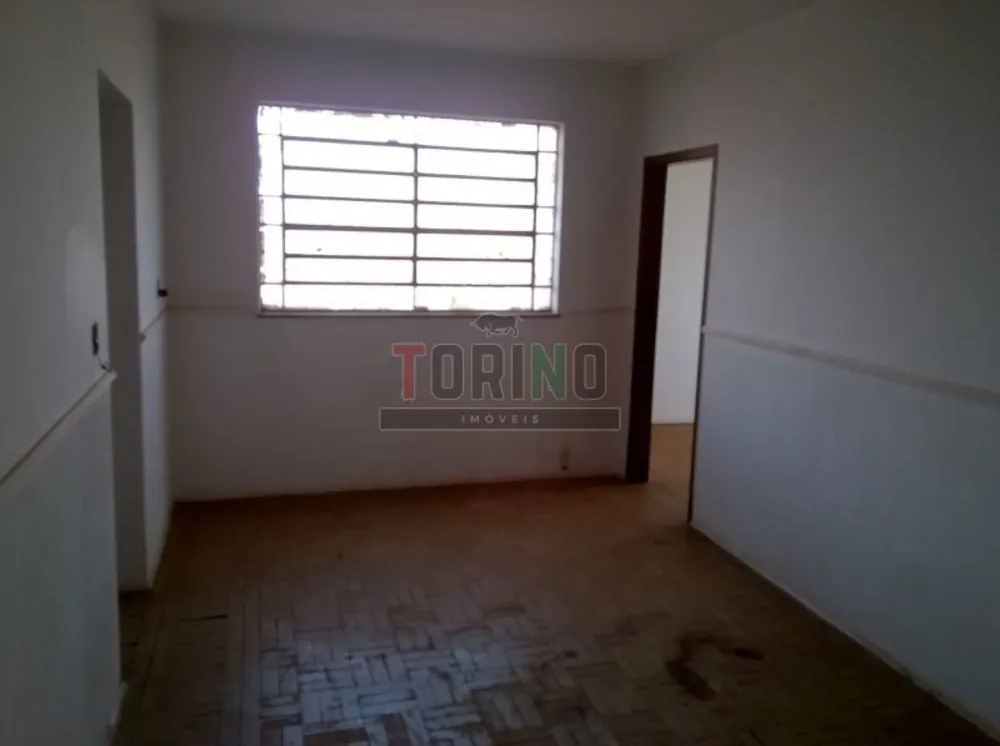 Casa, 5 quartos, 216 m² - Foto 2