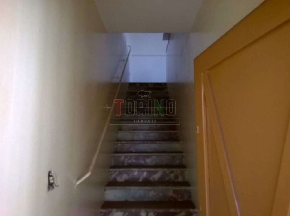 Casa, 5 quartos, 176 m² - Foto 1