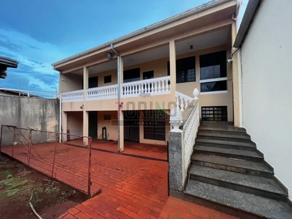 Casa, 1 quarto, 327 m² - Foto 1
