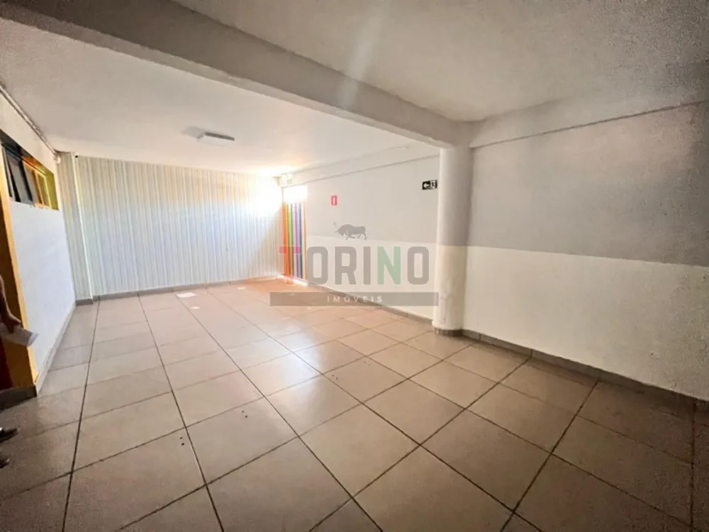 Prédio Inteiro, 1700 m² - Foto 3