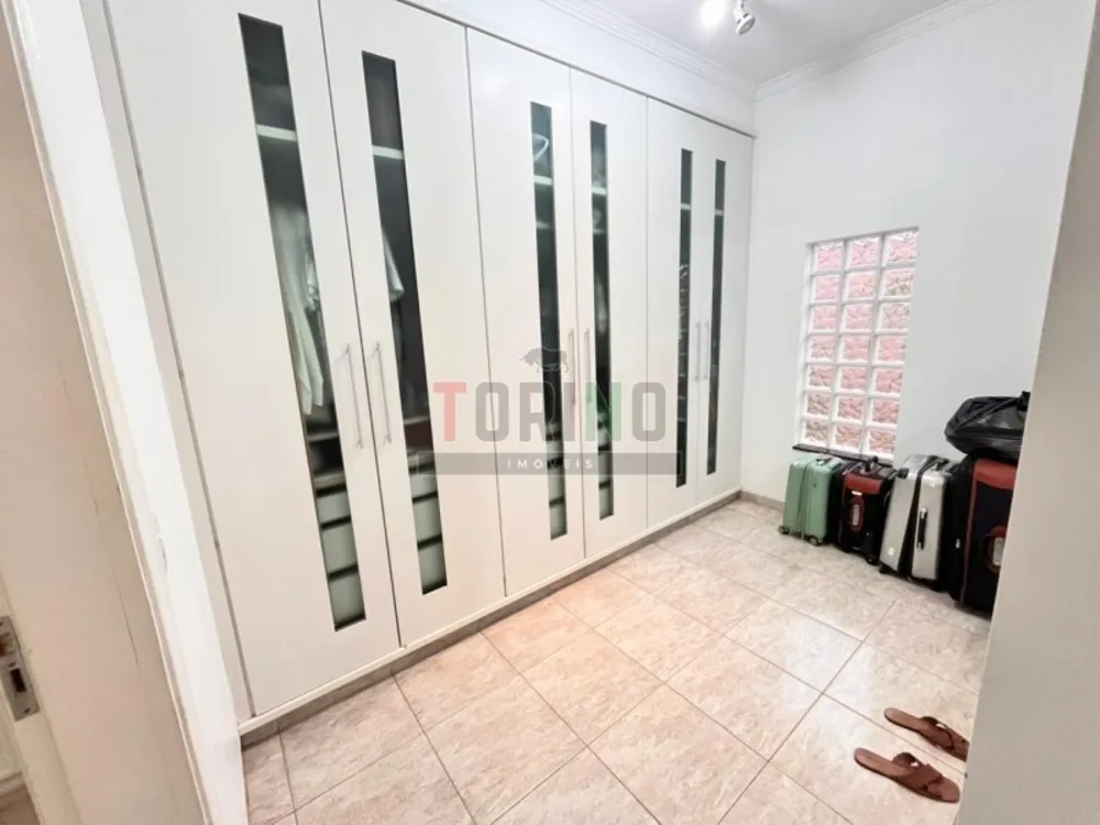 Casa, 3 quartos, 254 m² - Foto 8