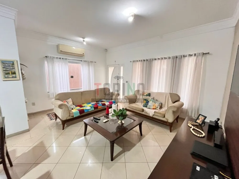 Casa, 3 quartos, 254 m² - Foto 4