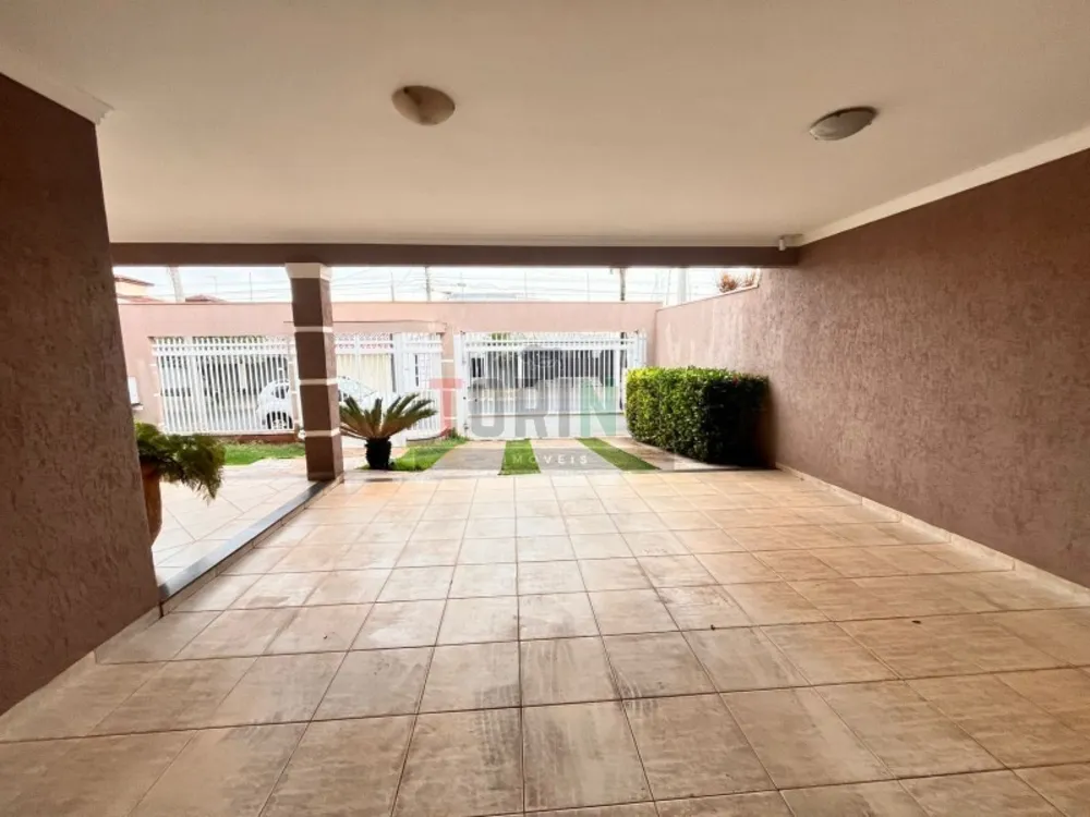 Casa, 3 quartos, 254 m² - Foto 1