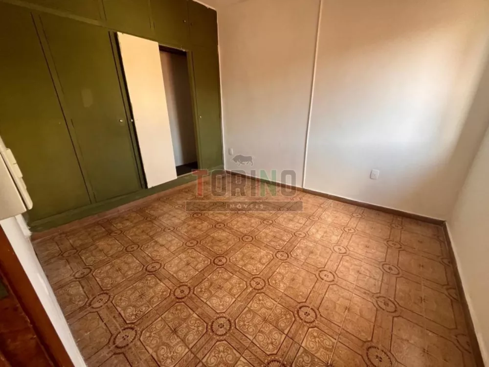 Prédio Inteiro para alugar com 4 quartos, 235m² - Foto 14