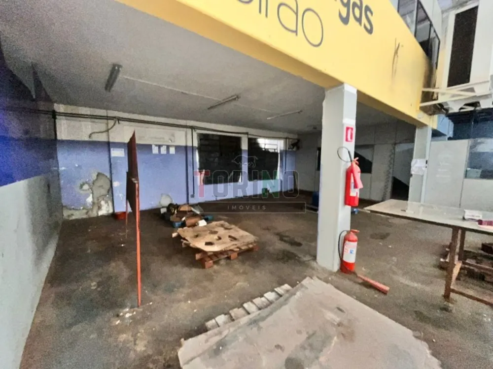 Depósito-Galpão, 748 m² - Foto 2