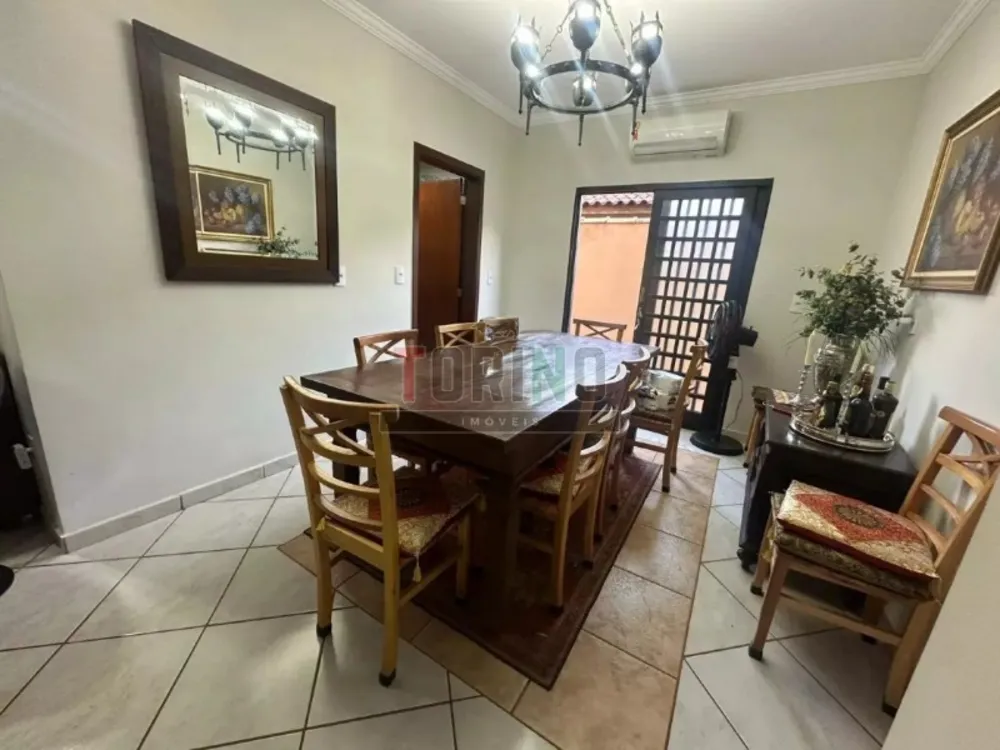 Casa, 4 quartos, 273 m² - Foto 2