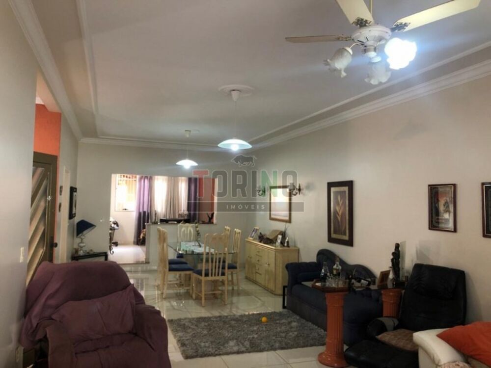 Casa, 4 quartos, 263 m² - Foto 8